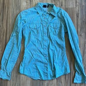 Cruel denim women’s western button down pearl snap shirt